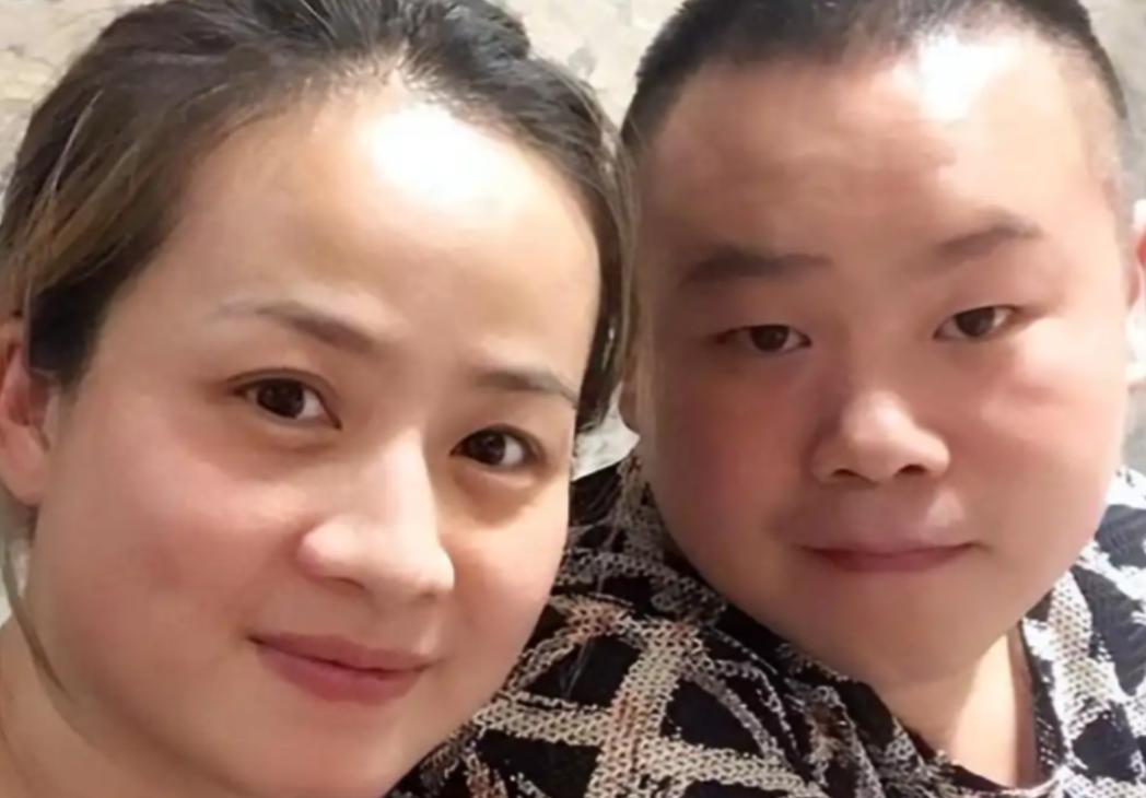 2014年，岳云鹏开豪车带老婆郑敏回老家，二姐吞吞吐吐地说：弟，姐想在城里买套房