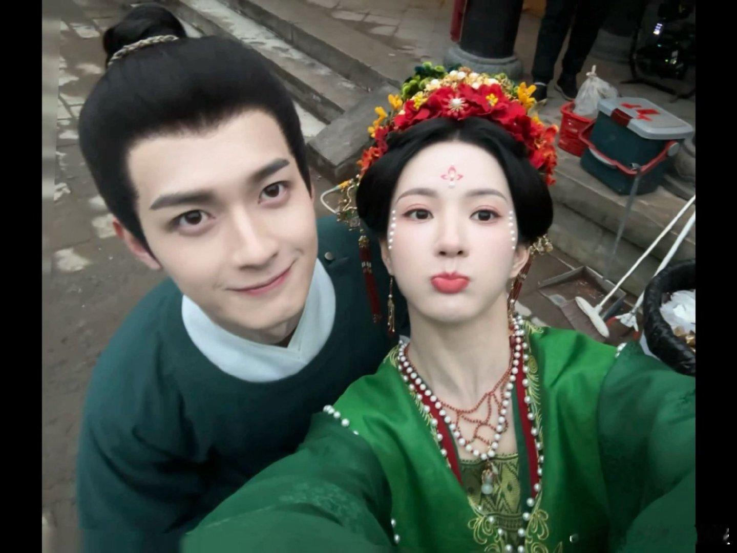 陈鹤一[超话]  陈鹤一解读姐姐疼我名场面  电视剧五福临门 看得我都心动了，这