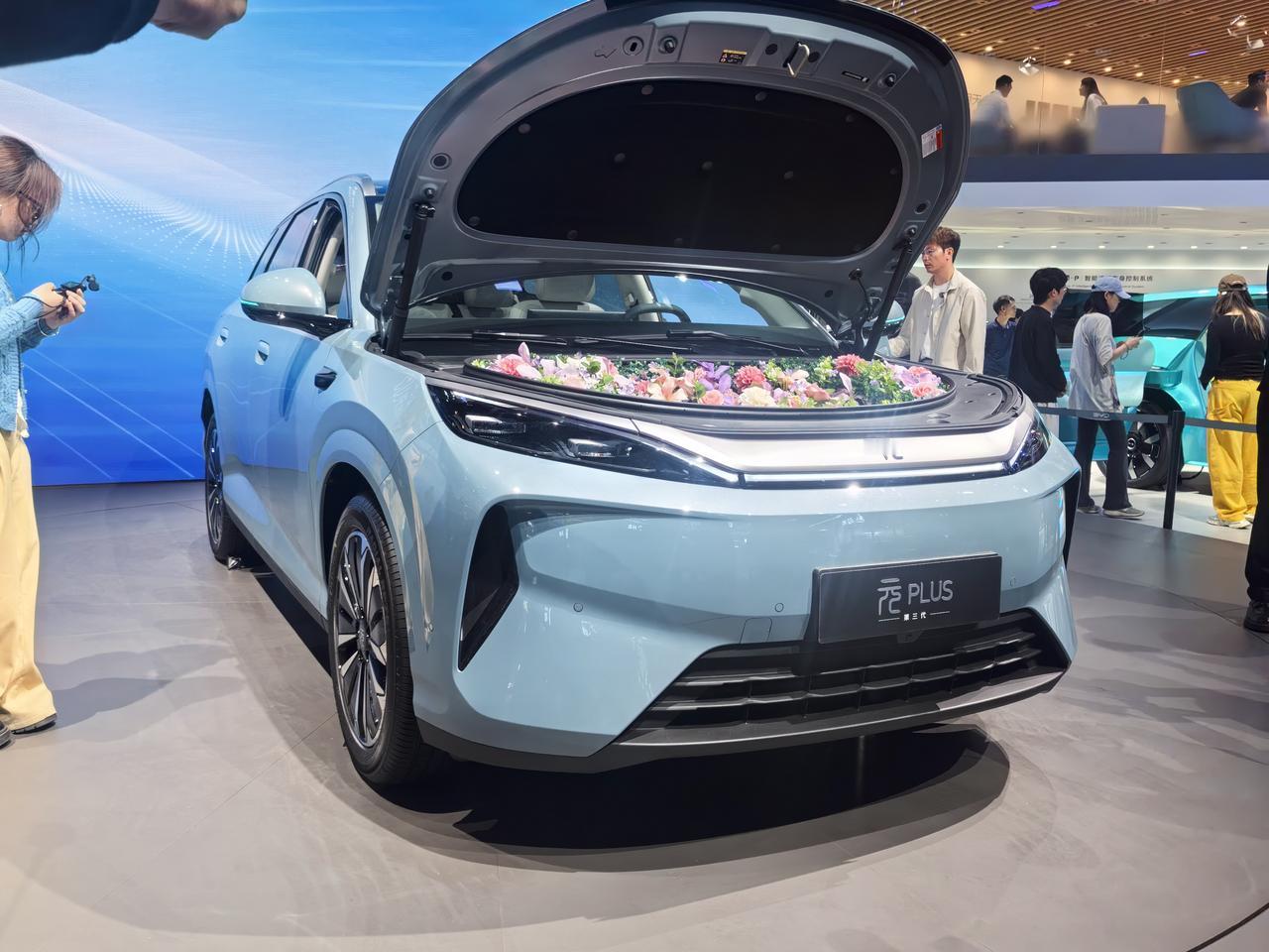 比亚迪元 PLUS正式换代，北京车展看到了它的身影。别说，这小家伙不少卖，作为比