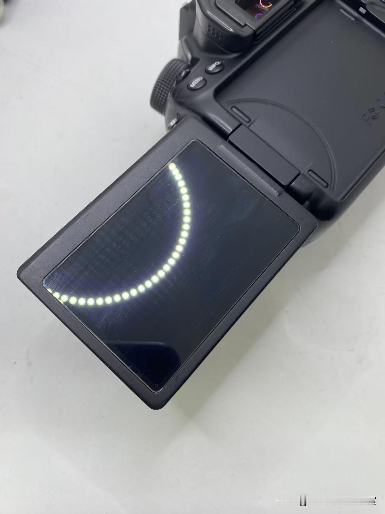 我用 80D 搭配 Sigma 17 - 70mm 后锐度问题，Landscap