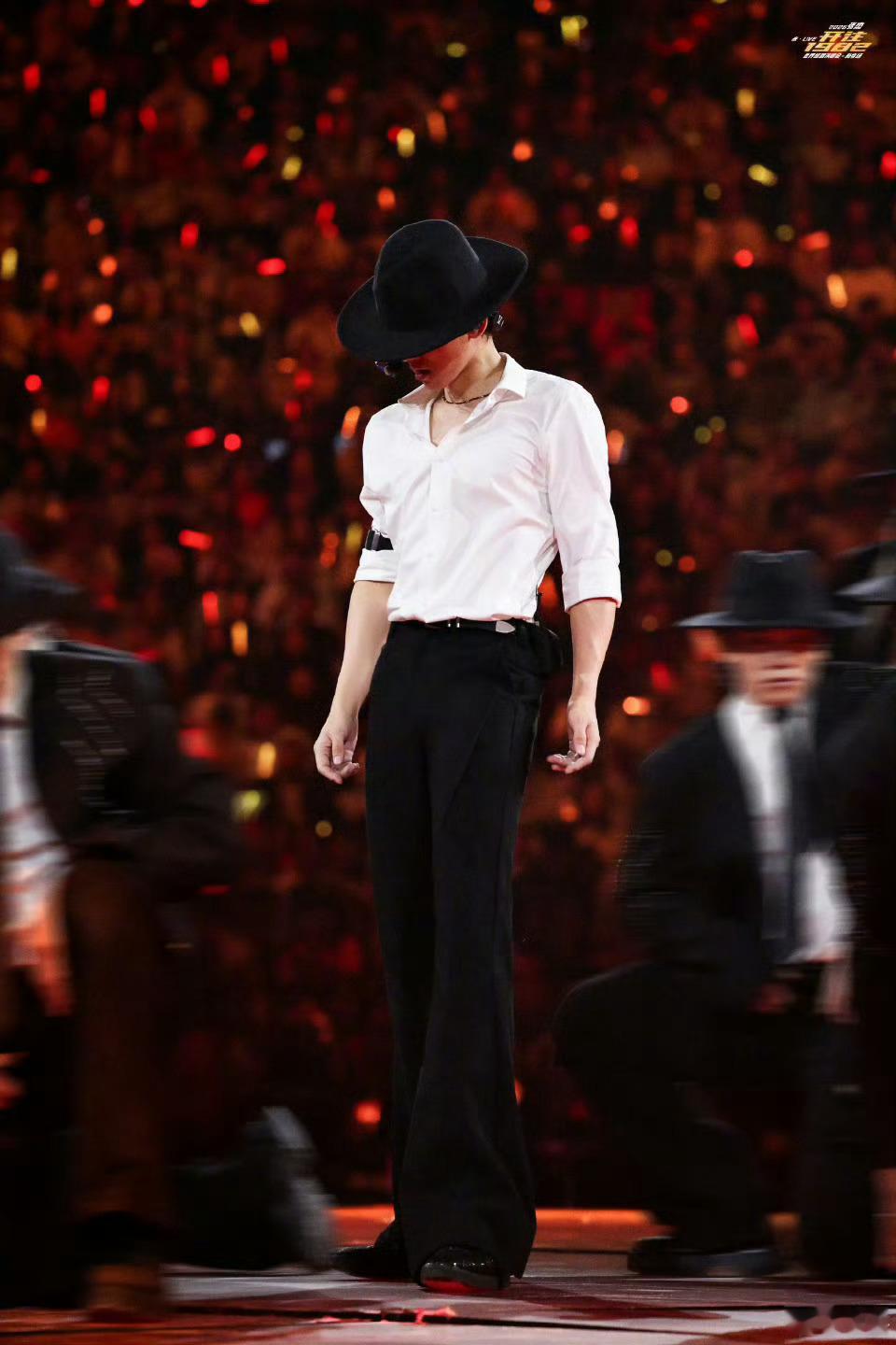 张杰演唱会国内站将在鸟巢收官张杰演唱会国内站在鸟巢收官，连开12场，始于上海，北