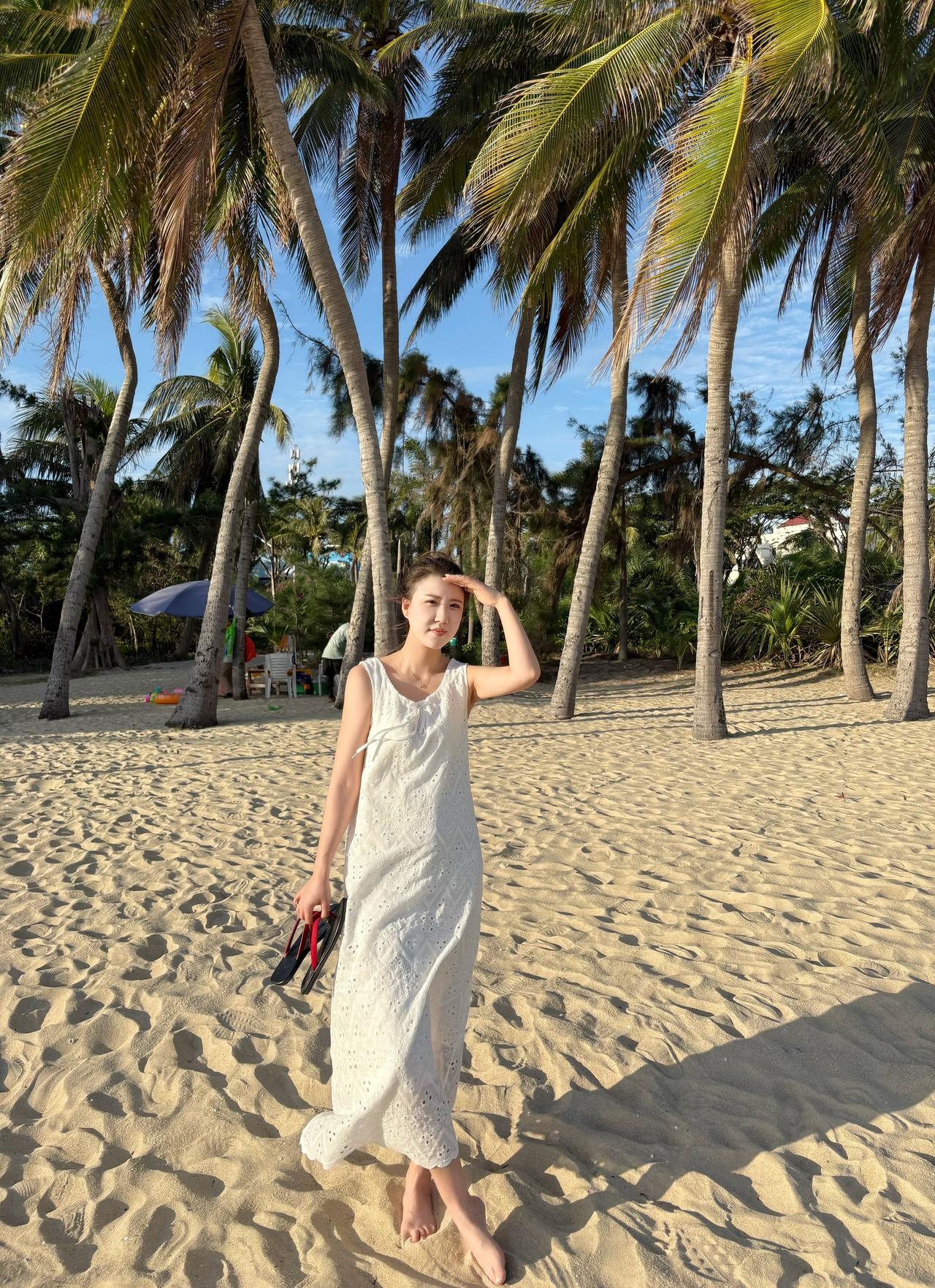 我想 夫妻这一页 应是举案齐眉 风雨同舟 同行的路上做彼此的依靠 共同撑起这个家