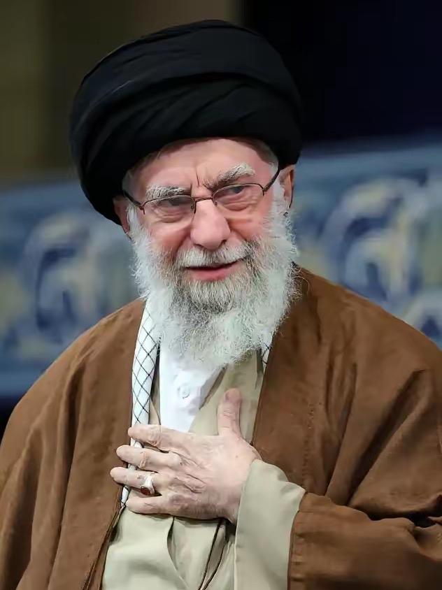 硬气回怼！哈梅内伊掷地有声：美国，你动不了伊朗

    中东局势持续紧绷，伊朗