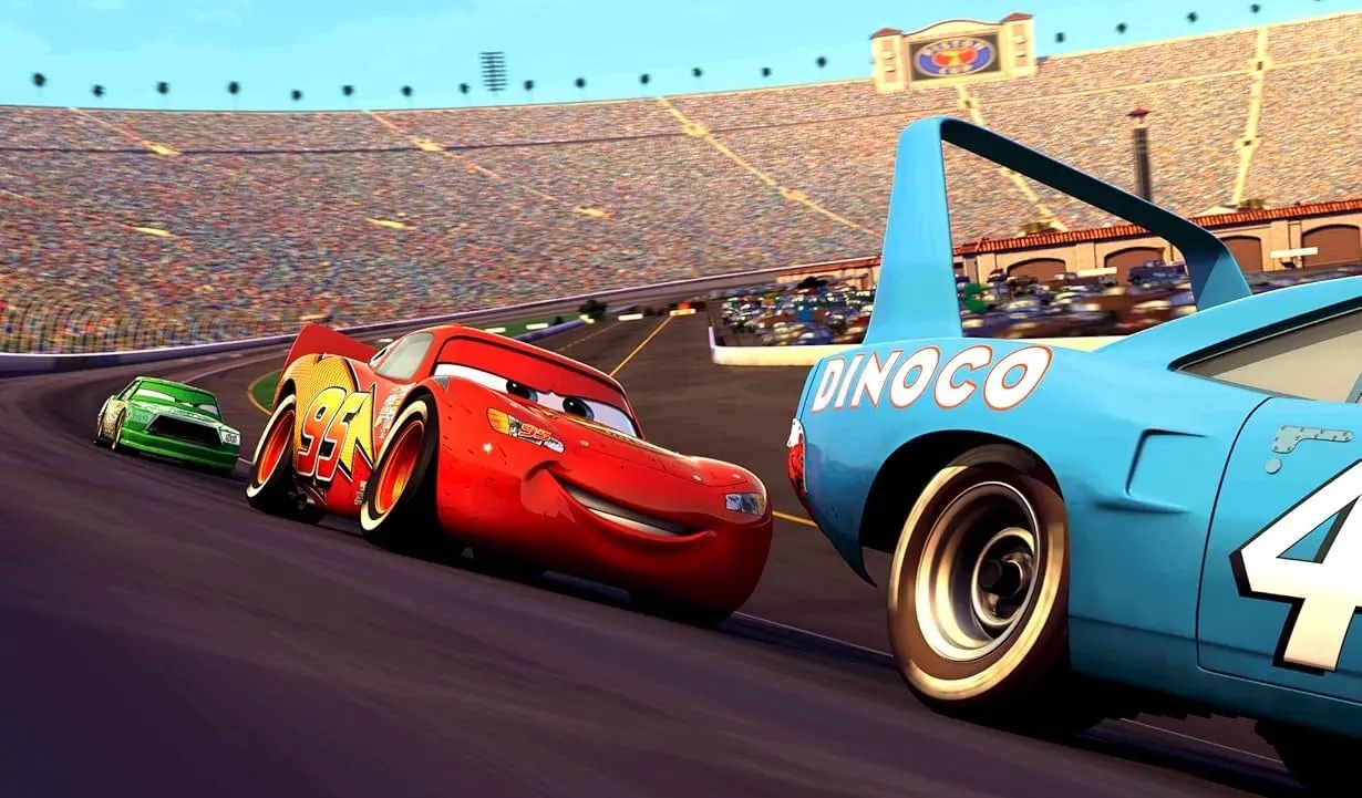 纳斯卡赛车，是一种兴起于北美的汽车运动，以高速和可合理碰撞闻名。著名迪士尼电影《