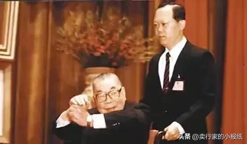 有人怀疑，李登辉有这么明显的亲日背景，为什么还能得到蒋经国的信任？其实大家别被宣