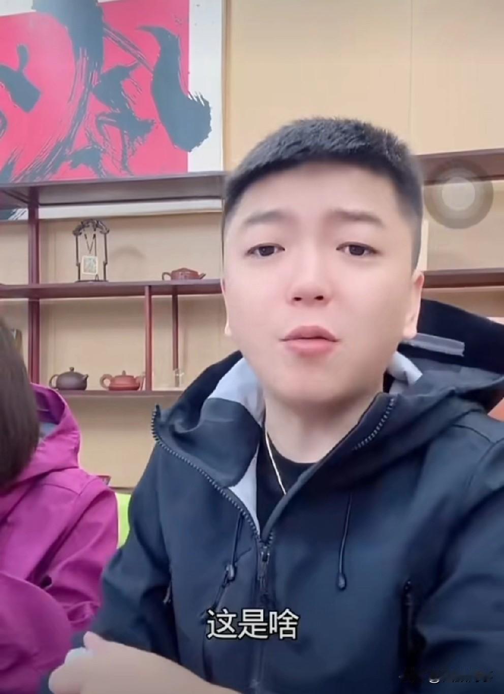 王某人说早就预判了醋王会偷摸去给T佑随礼！

          王某人表示早就