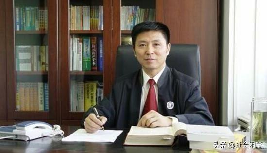 景甜案男方律师张起淮，还打过这些轰动一时的热门案件！

王宝强离婚案
孙杨兴奋剂