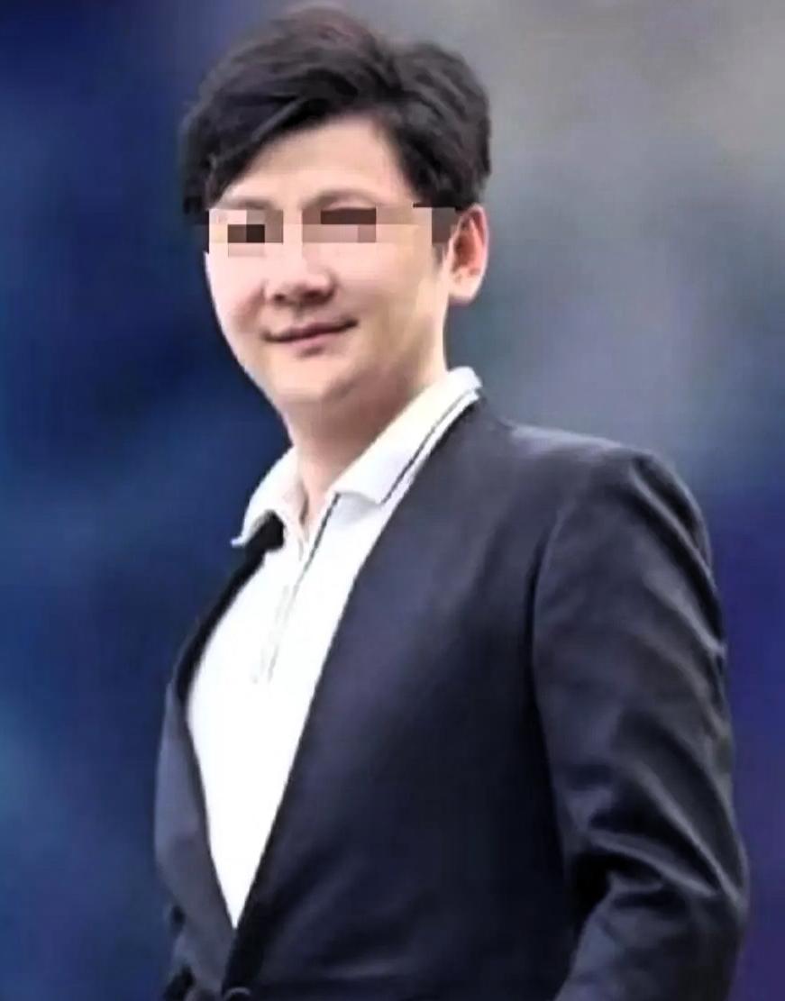 华南理工大学撞人的金某，真是太糊涂了。

教书育人这么多年，无论是从文化素养还是