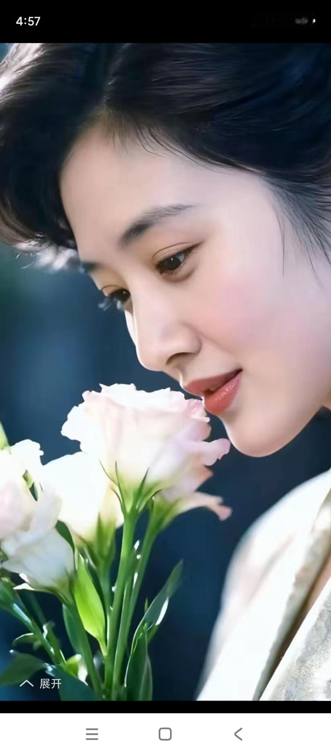 上联:淡淡茶香全是韵，求下联悠悠花气尽含情。