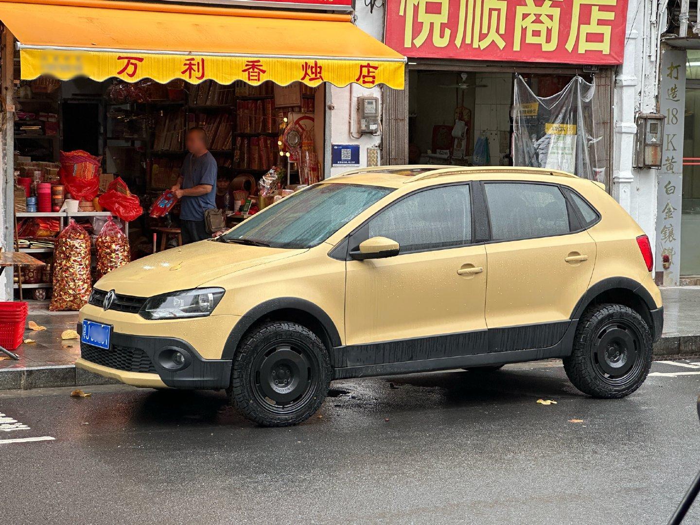 我市日常 SUV化的Cross Polo！太好看了！！ 中山