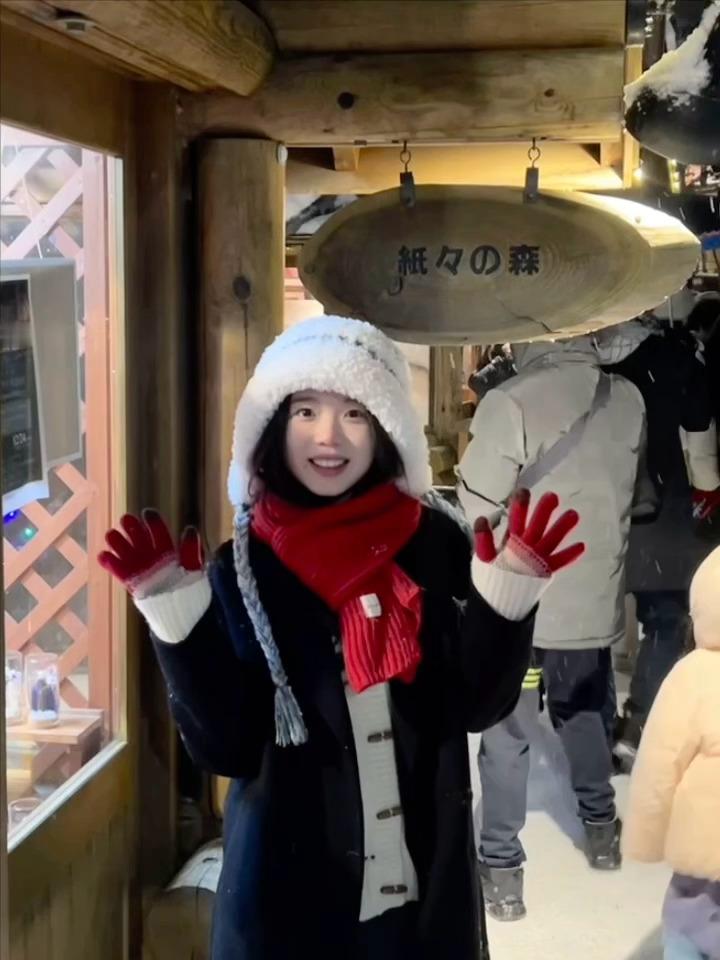 ☆.🎄.:*🛷°☆.🦌.:*🧣在北海道在精灵露台过被雪花包裹的圣诞𝓜?