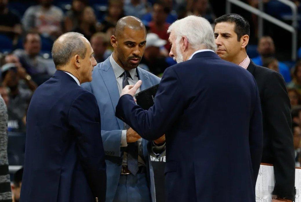 据ESPN报道，鹈鹕将聘请前奥兰多魔术队主教练贾马尔·莫斯利出任球队下一任主帅，