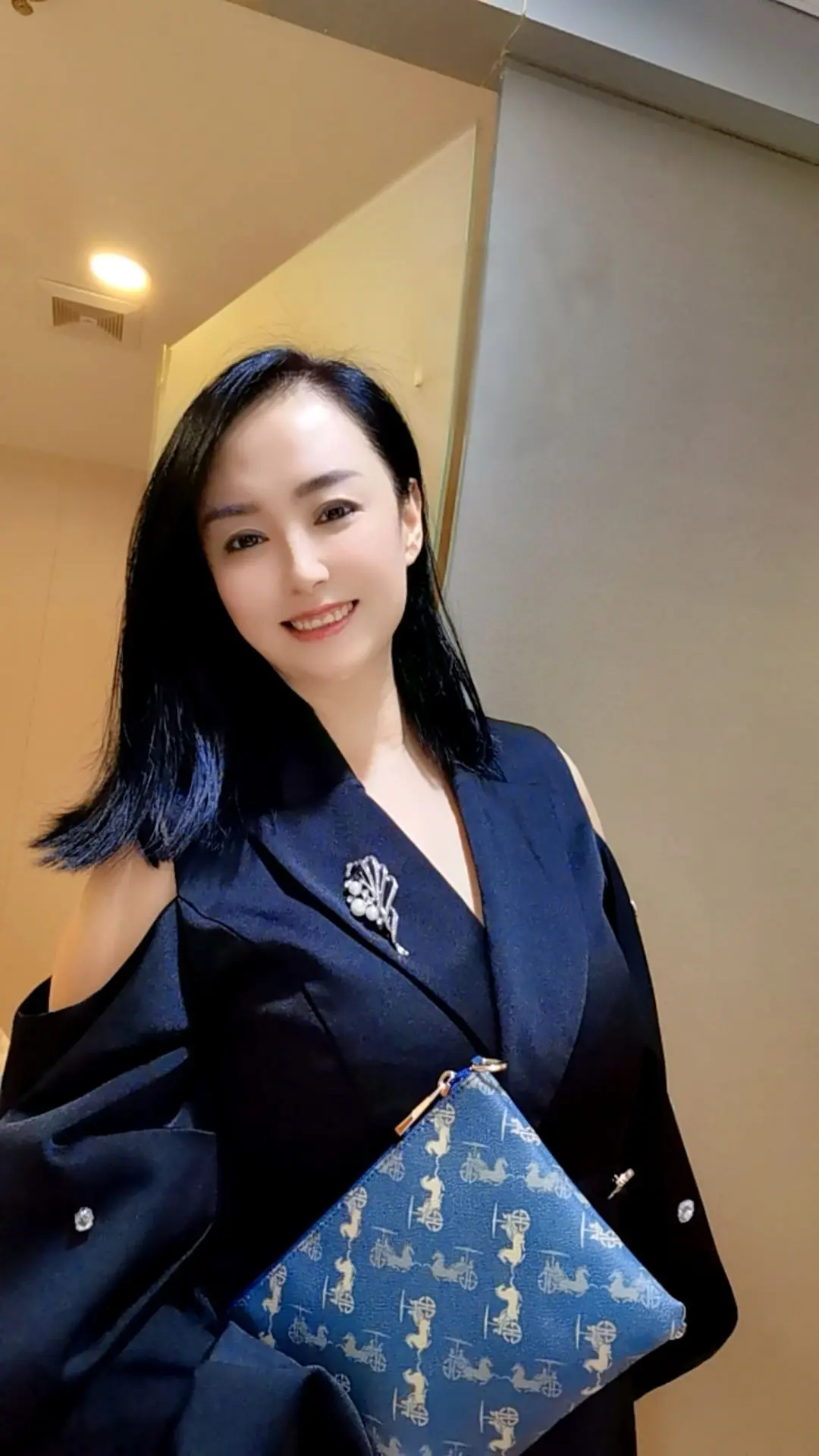 风是自由的，我也是