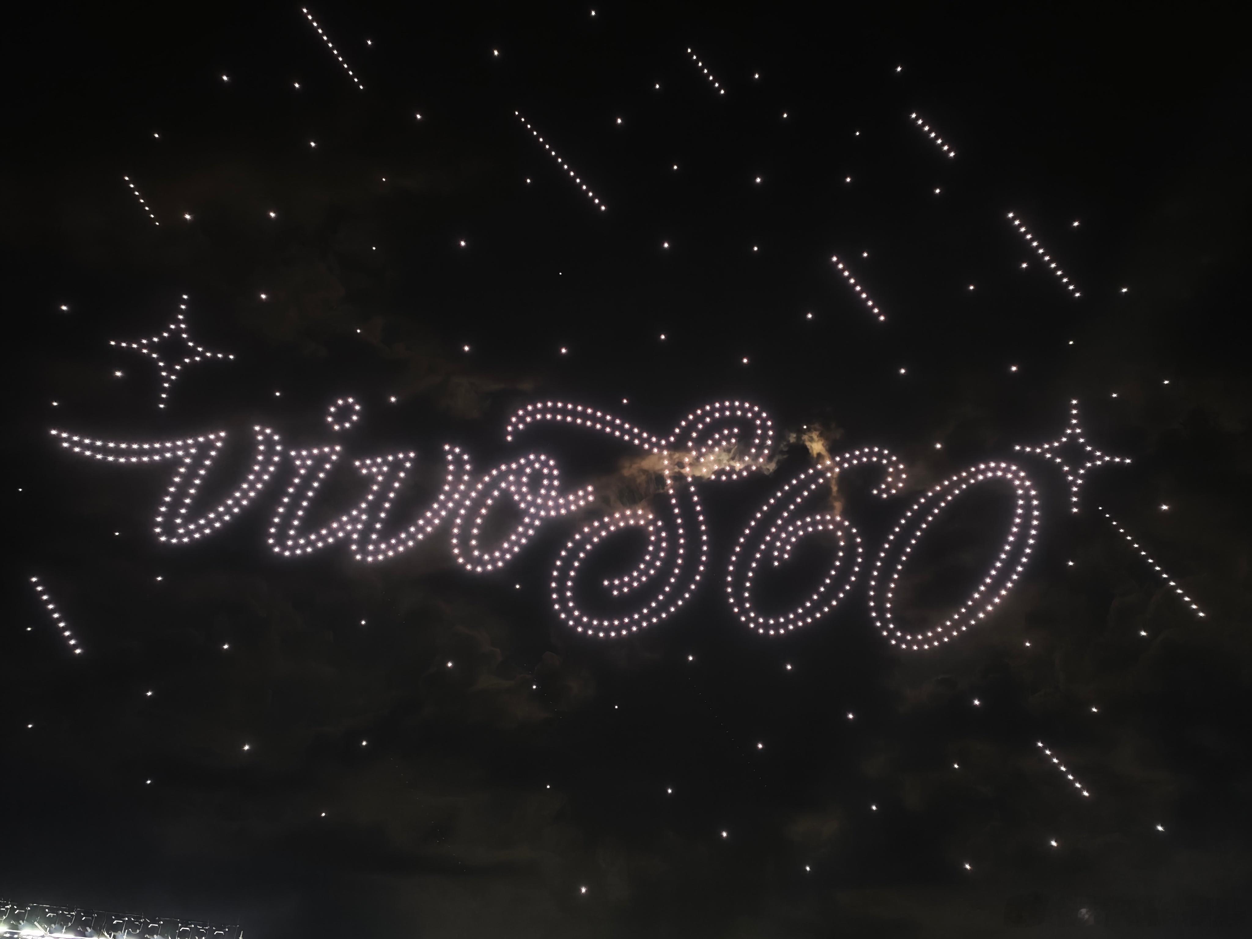 vivo S60现场的无人机星空太绝了，真的！ 