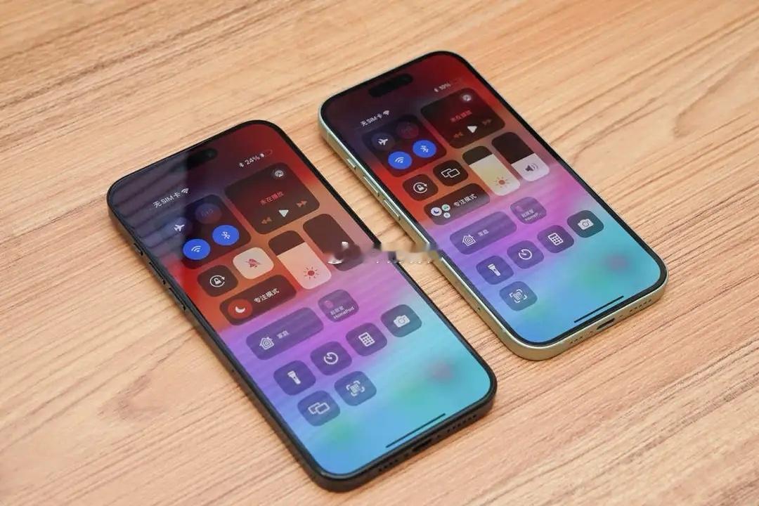 #iPhone16出货量或达9000万部#iPhone的热搜今天挺多啊，传输了一