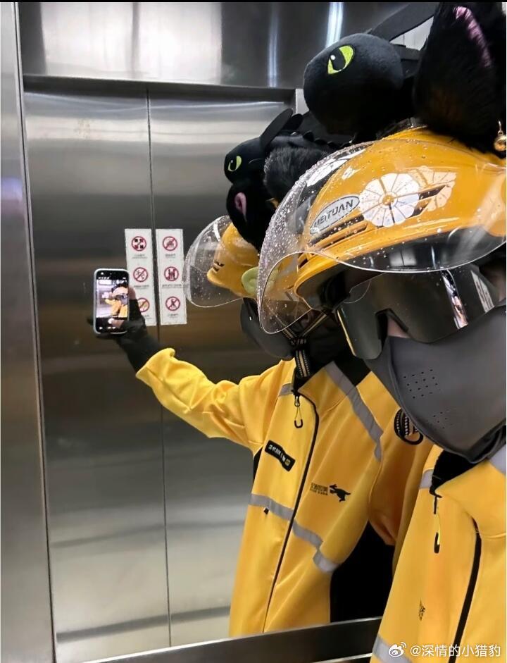 每个小哥都是可可爱爱的小青年儿 