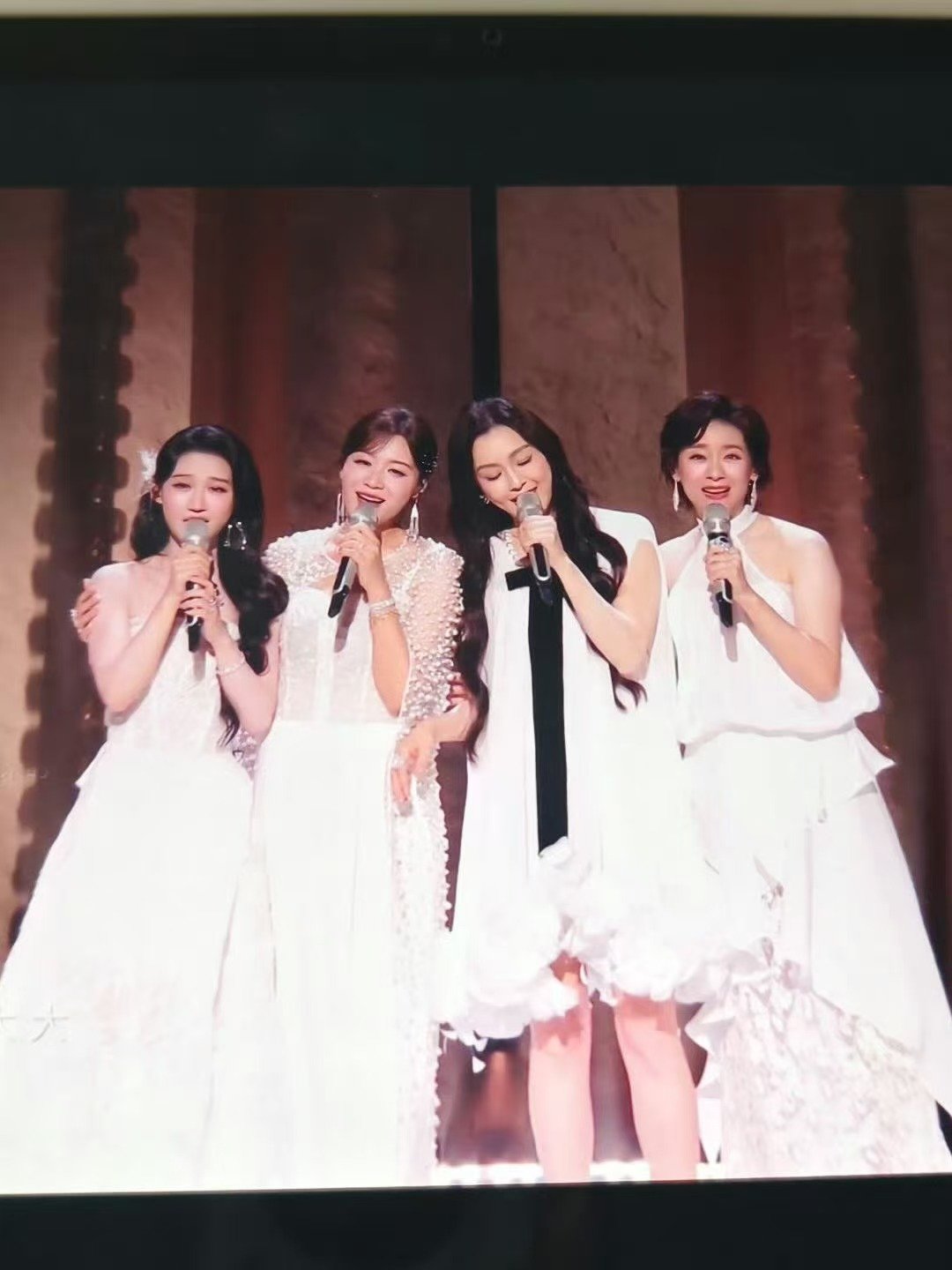 叶一茜组好听范玮琪状态 叶一茜组好听，范玮琪今天状态也在线！ 