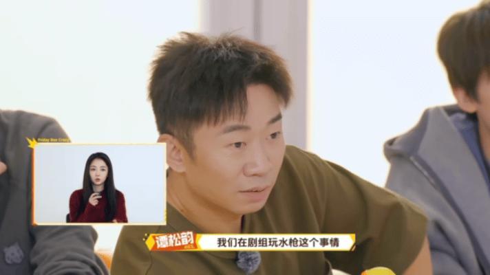 谭松韵劝汪铎不要走高冷人设周五晚高疯 汪铎的高冷面具被谭松韵一把扯下来。什么清冷