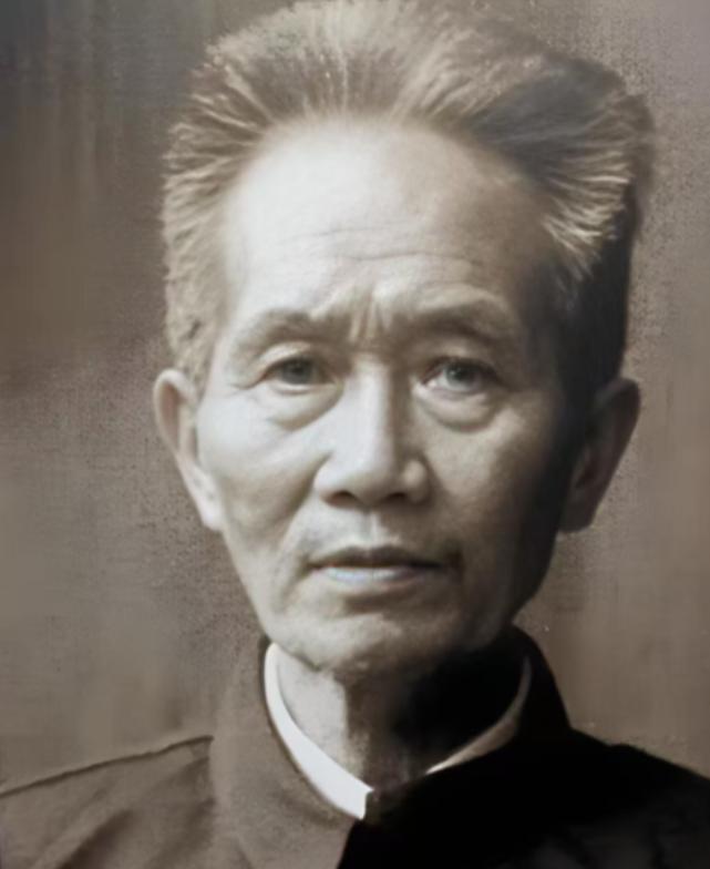 1935年2月26日，孔宪权在娄山关战斗中腿部胯骨连中6发机枪弹。部队后来把他安