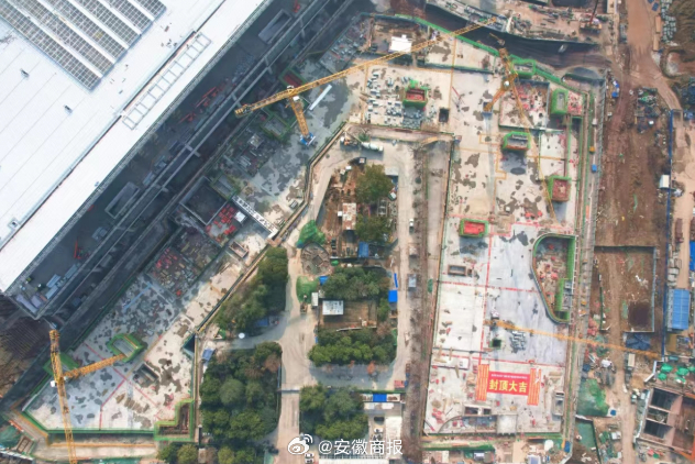 【最新进展！#新合肥西站西广场封顶# ，东站房建设今年推进】1月3日，合肥市重点