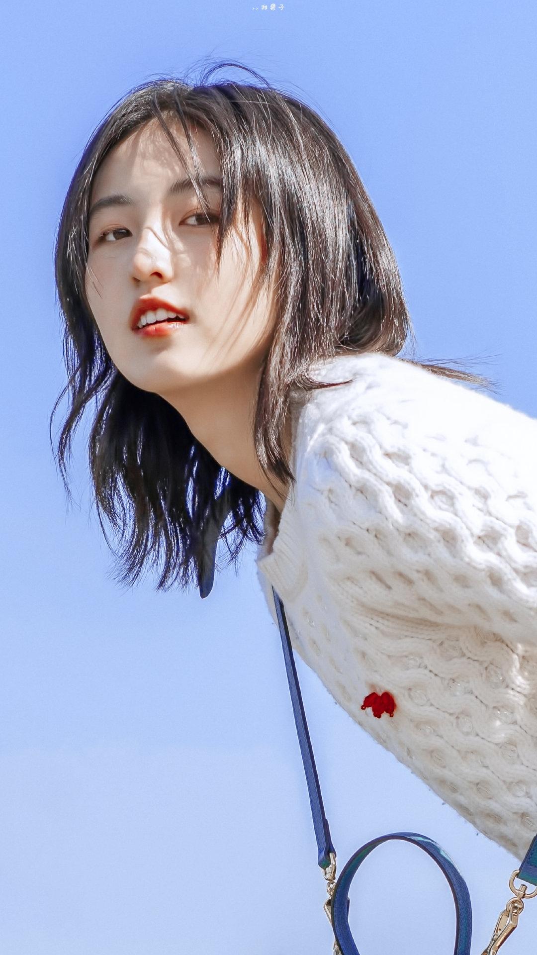 生活中非常节俭的明星
[熊猫]汪涵：作为一位知名主持人，汪涵以幽默风度著称，他曾