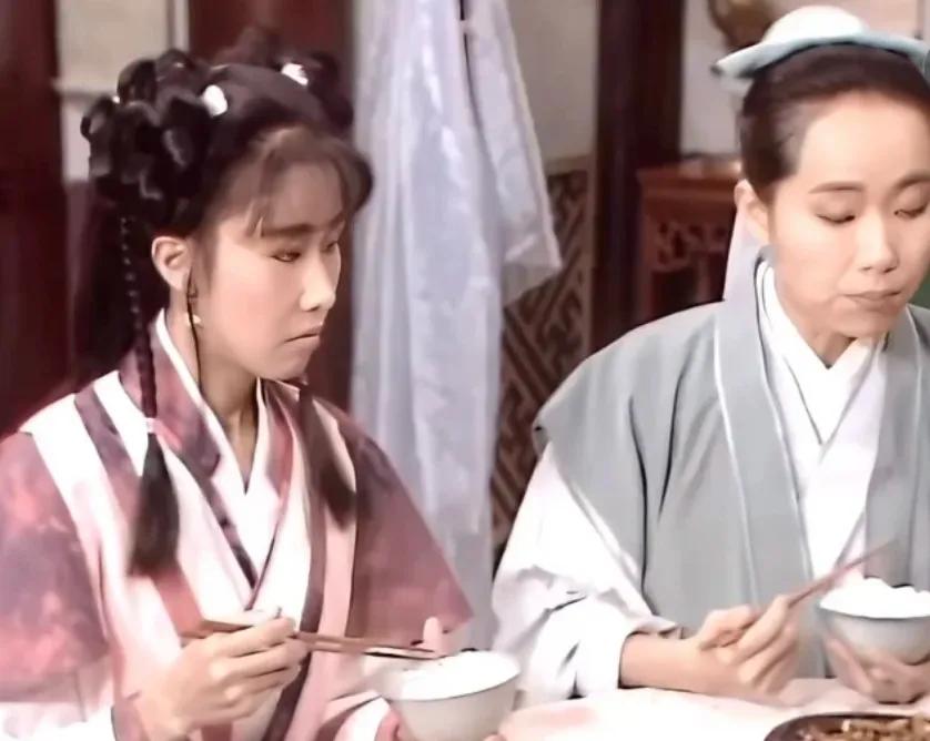 《新白娘子传奇》里，碧莲明知许仕林不爱自己，为啥还要嫁？这事儿啊，往浅了说是“没