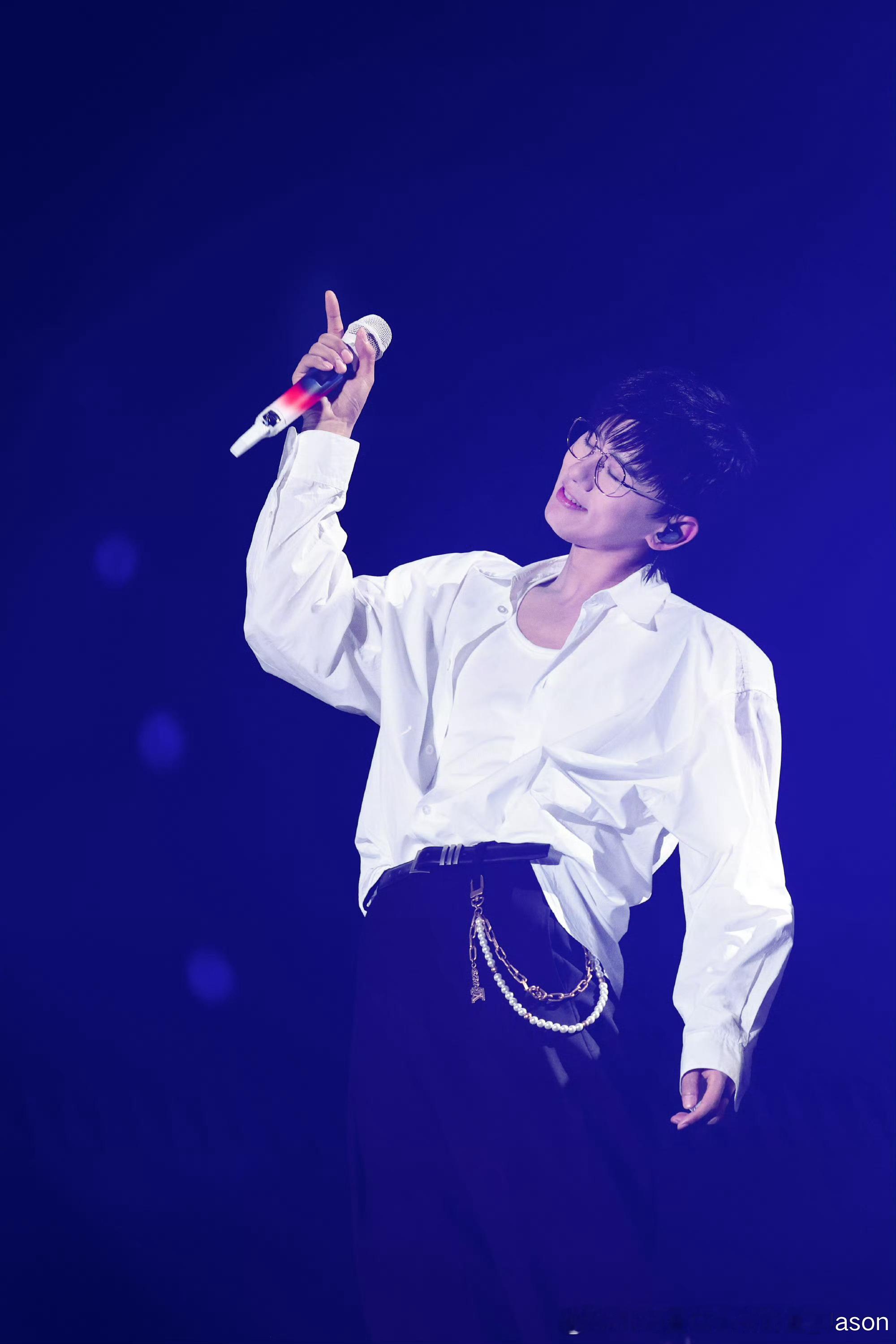 能不能让我 回到 最初的记忆 