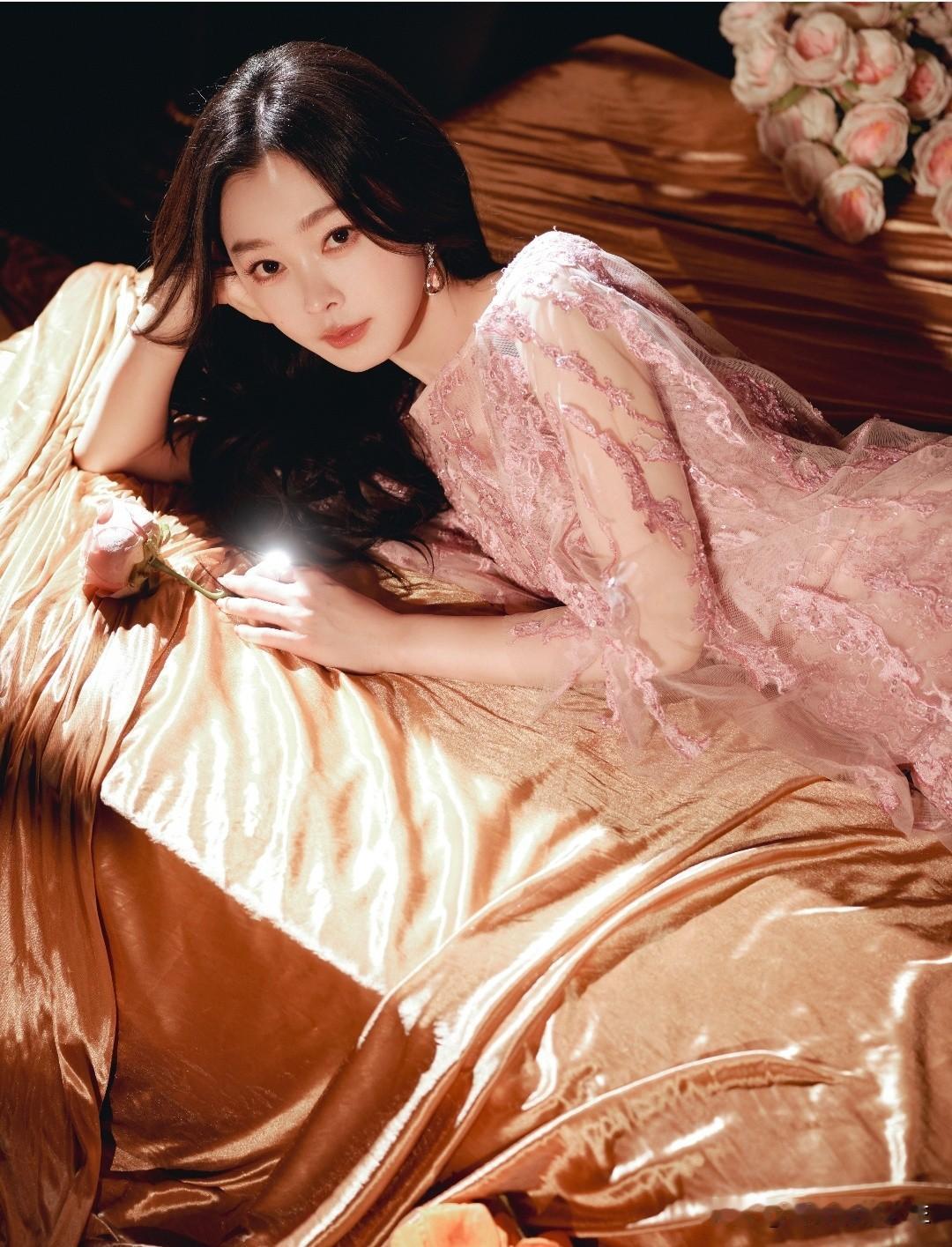 哇！美到窒息！Sy简直是万能宠儿，做什么都被爱，不如放肆去尝试吧～太养眼了💖 