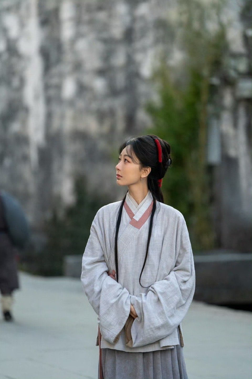 谢娜想吃杨紫祯棒牌脏脏包 娜姐应援脑洞大开！为杨紫新剧《家业》花式打call，在