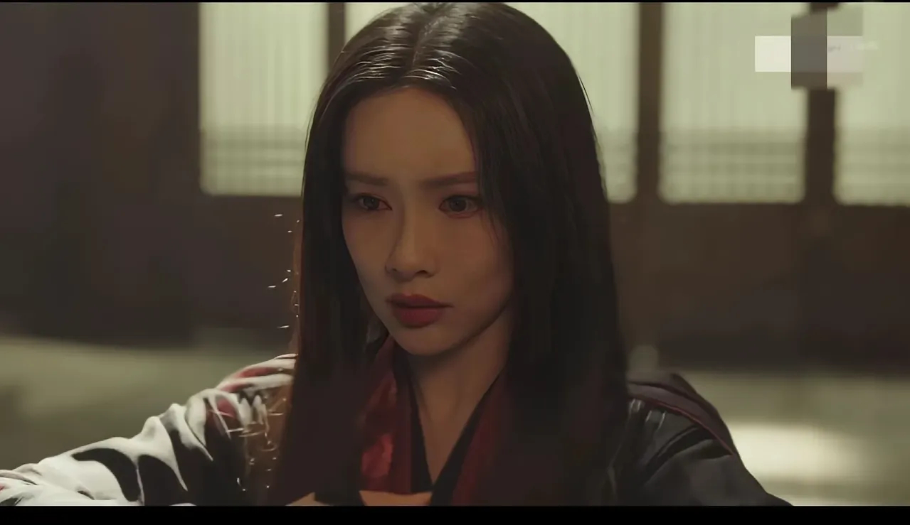 翻拍射雕英雄传的，主角黄蓉越来越丑，梅超风越来越漂亮 ​​​
