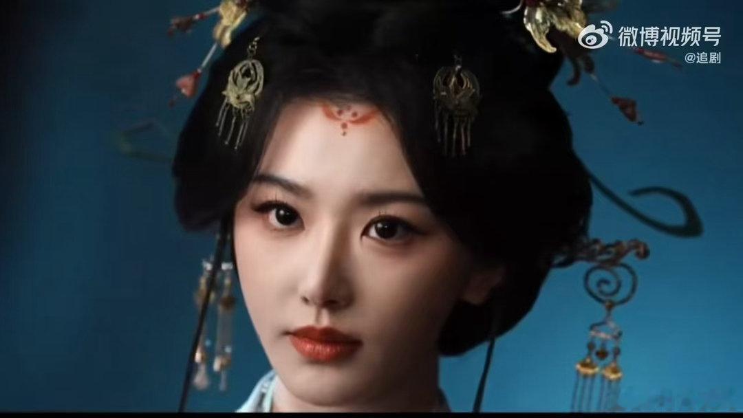 孔雪儿你让我害怕孔雪儿李雁回美强惨 谁能拒绝孔雪儿演的李雁回啊！美强惨天花板，又