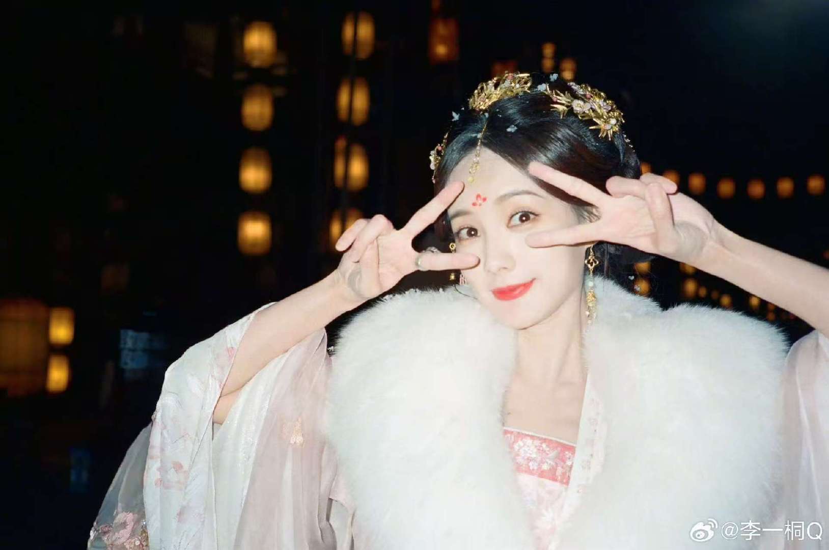 宋一梦最终还是被误导了李一桐宋一梦在慢慢觉醒期待宋一梦觉醒过程！ ​​​