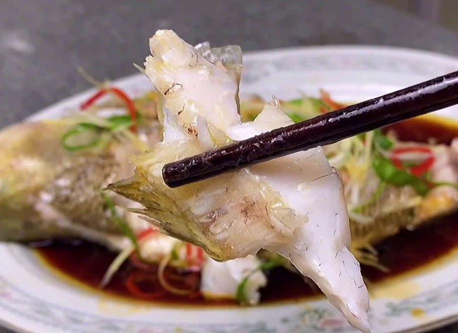 德阳一62岁大伯每天吃鱼，坚持了一年半，体检结果让他目瞪口呆

