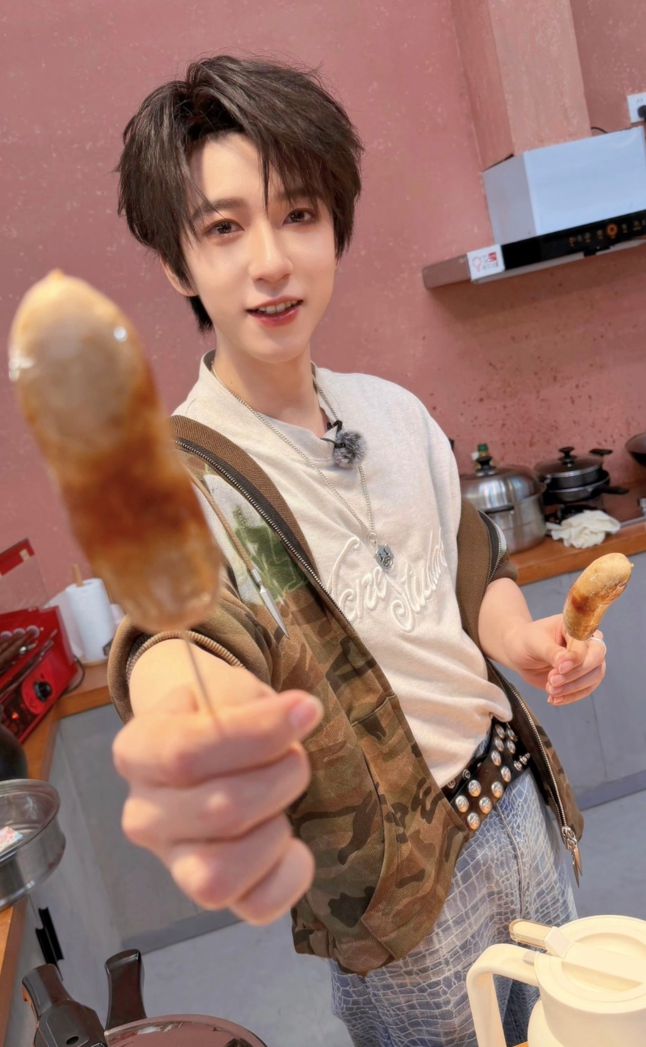 贺儿请我吃坤八 