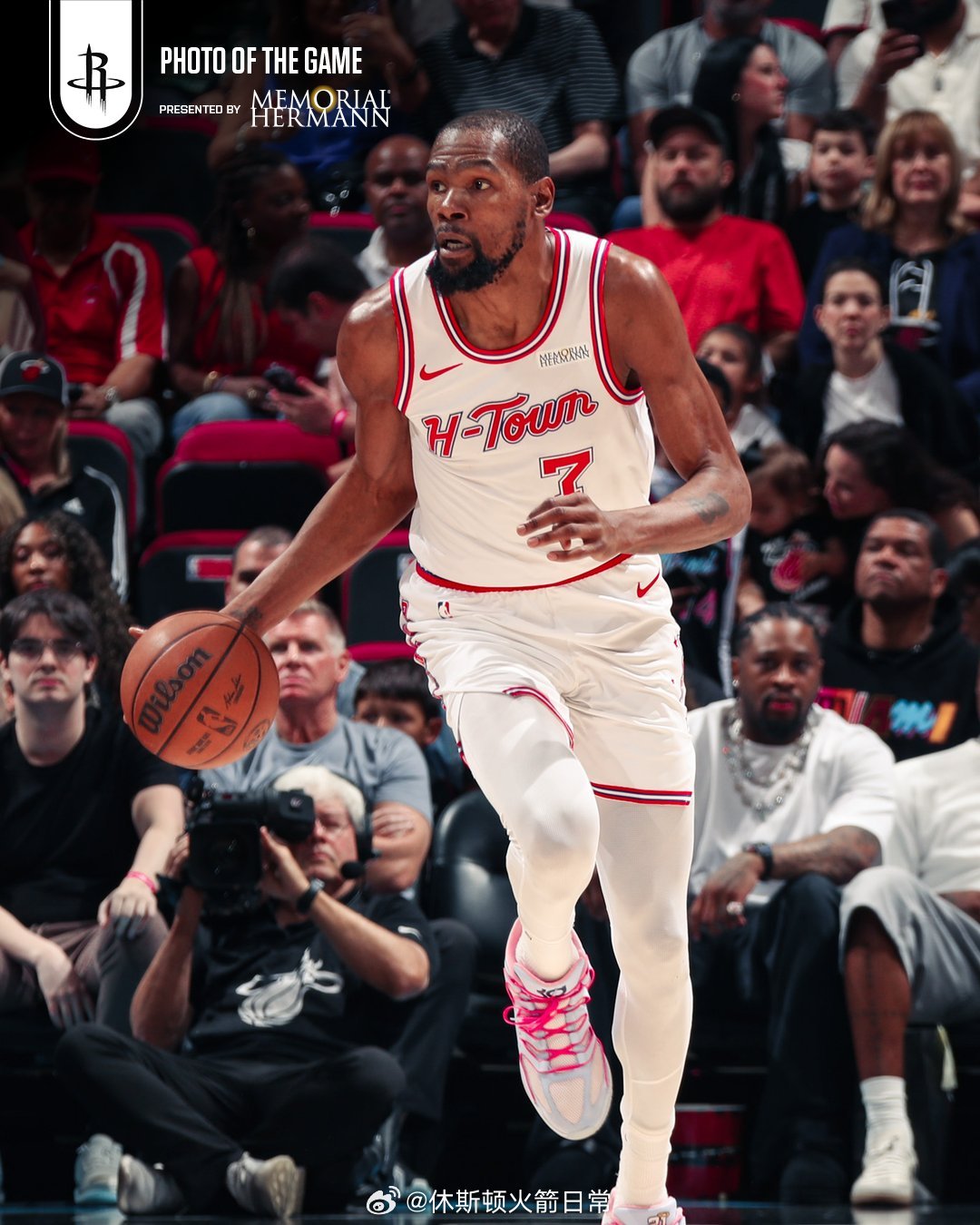 记者问：“要做到这些的关键是什么？纯粹是技术问题，还是需要更加专注？”杜兰特：“