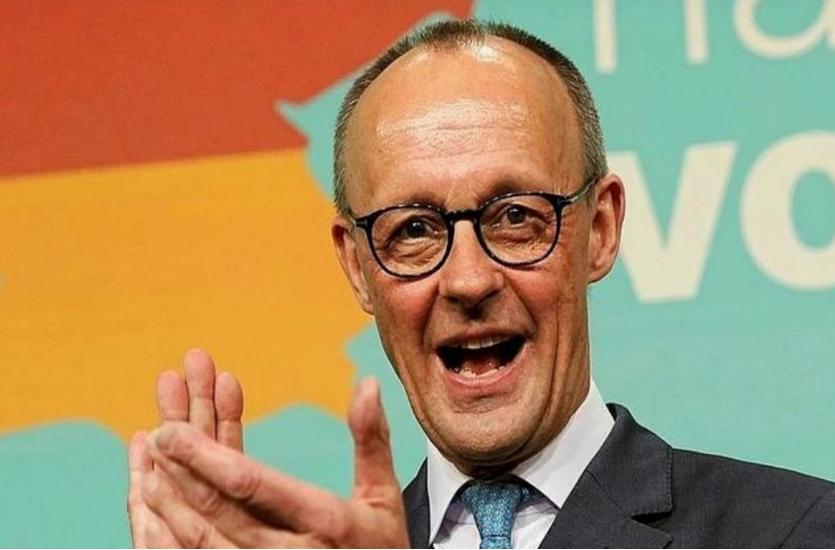 德国外长当着全世界的面，一句话把桌子掀了：我们宁可被美国一脚踹开，也绝不会回头看