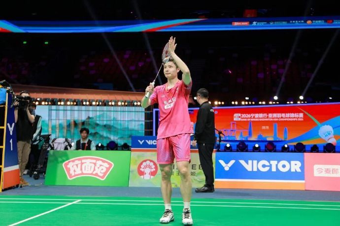 【#石宇奇回应亚锦赛夺冠# 】北京时间4月12日晚，2026年羽毛球亚锦赛男单决