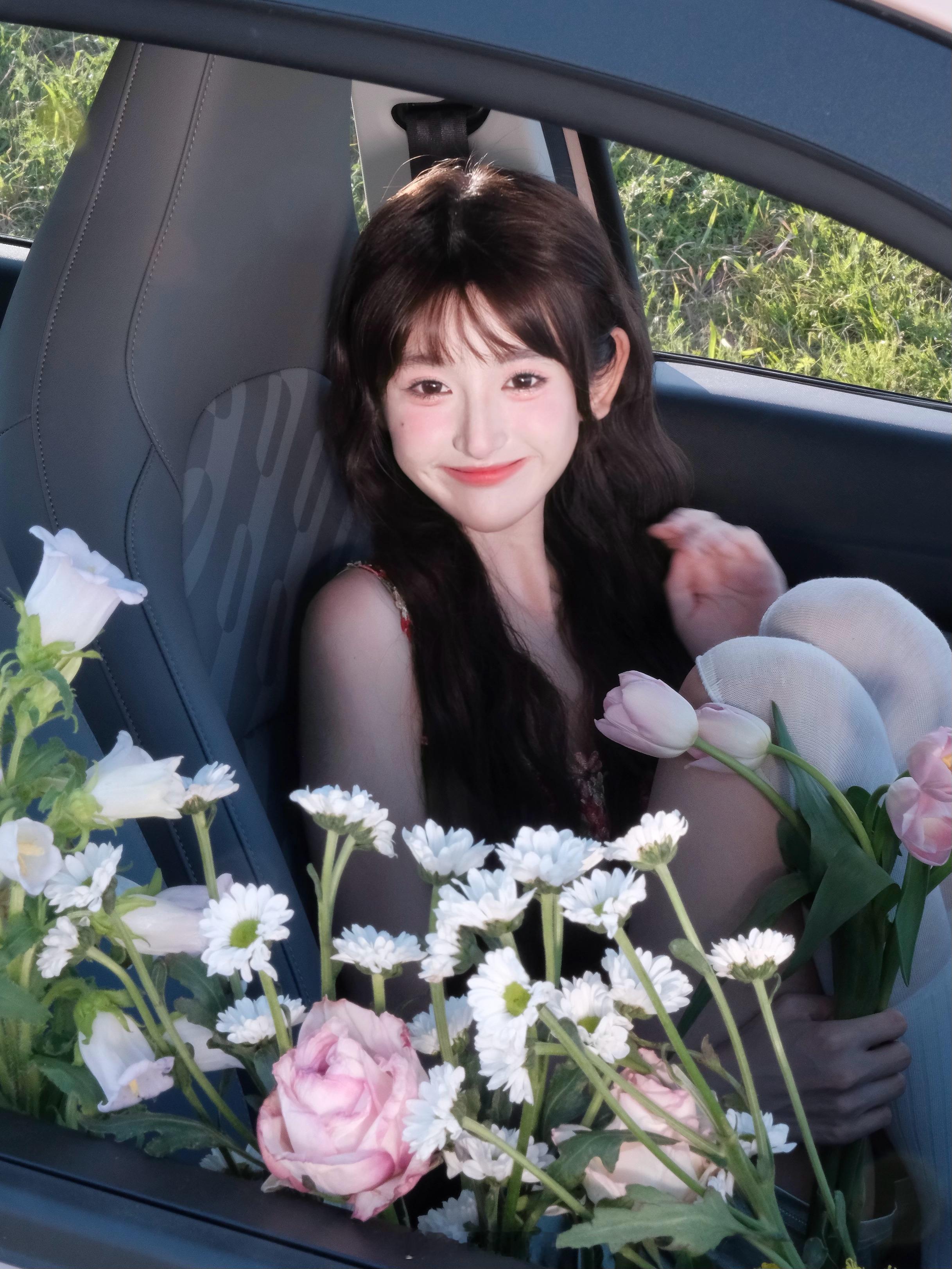 春日花花 少一张💐 ​​​