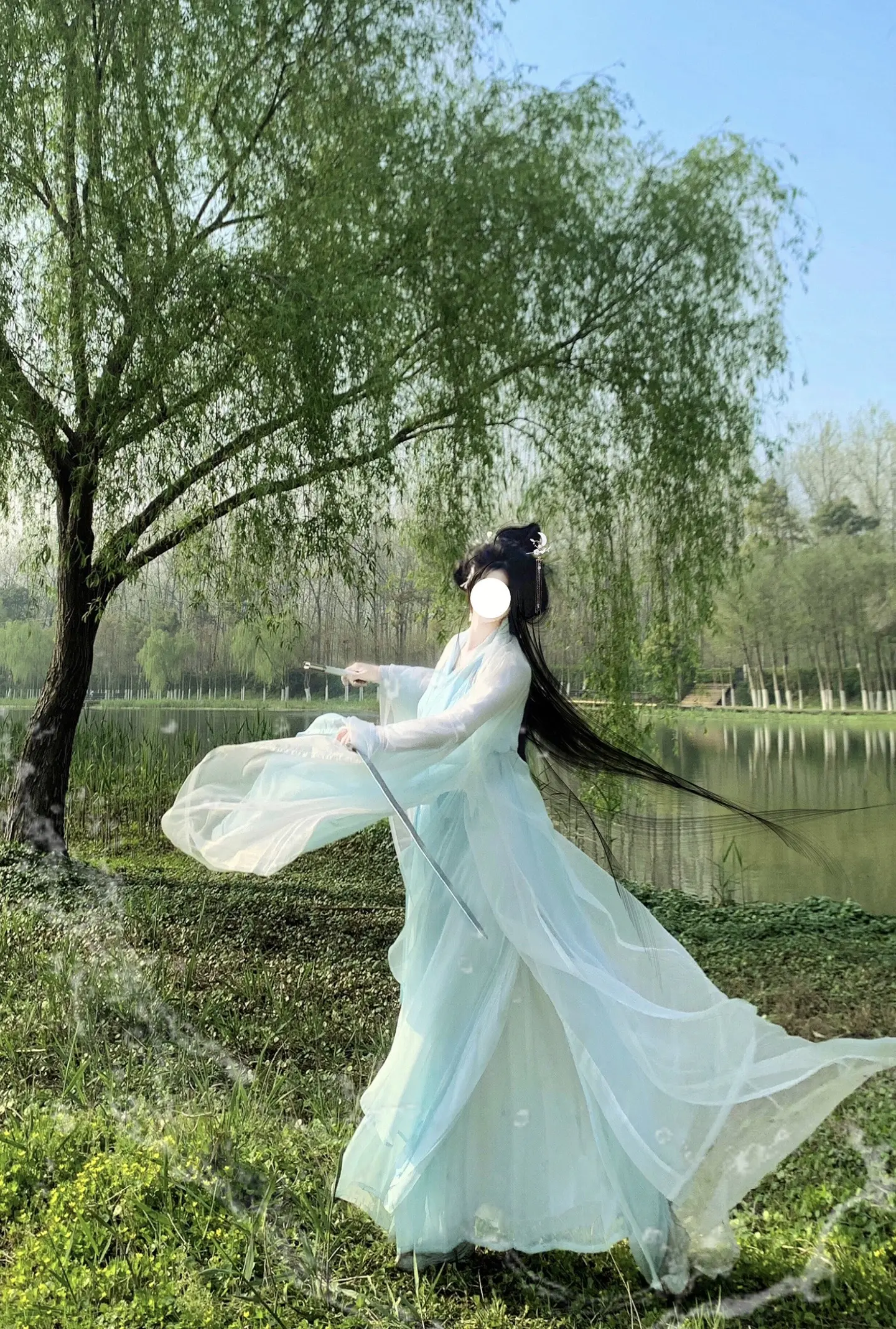琼华剑术除妖卫道，岂容尔等折辱