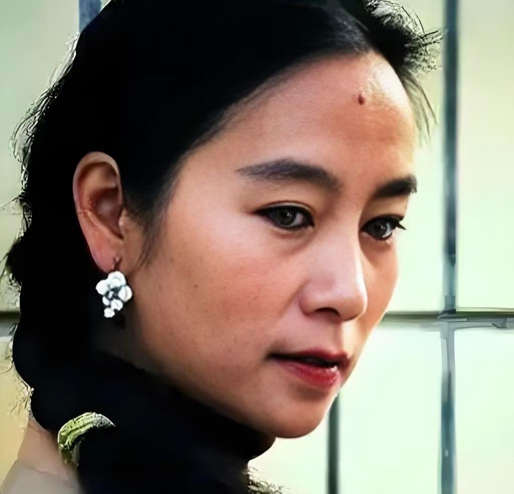 谁能想到，屏幕里那个总是温婉隐忍的“国民母亲”奚美娟，和《水浒传》里最经典的“林