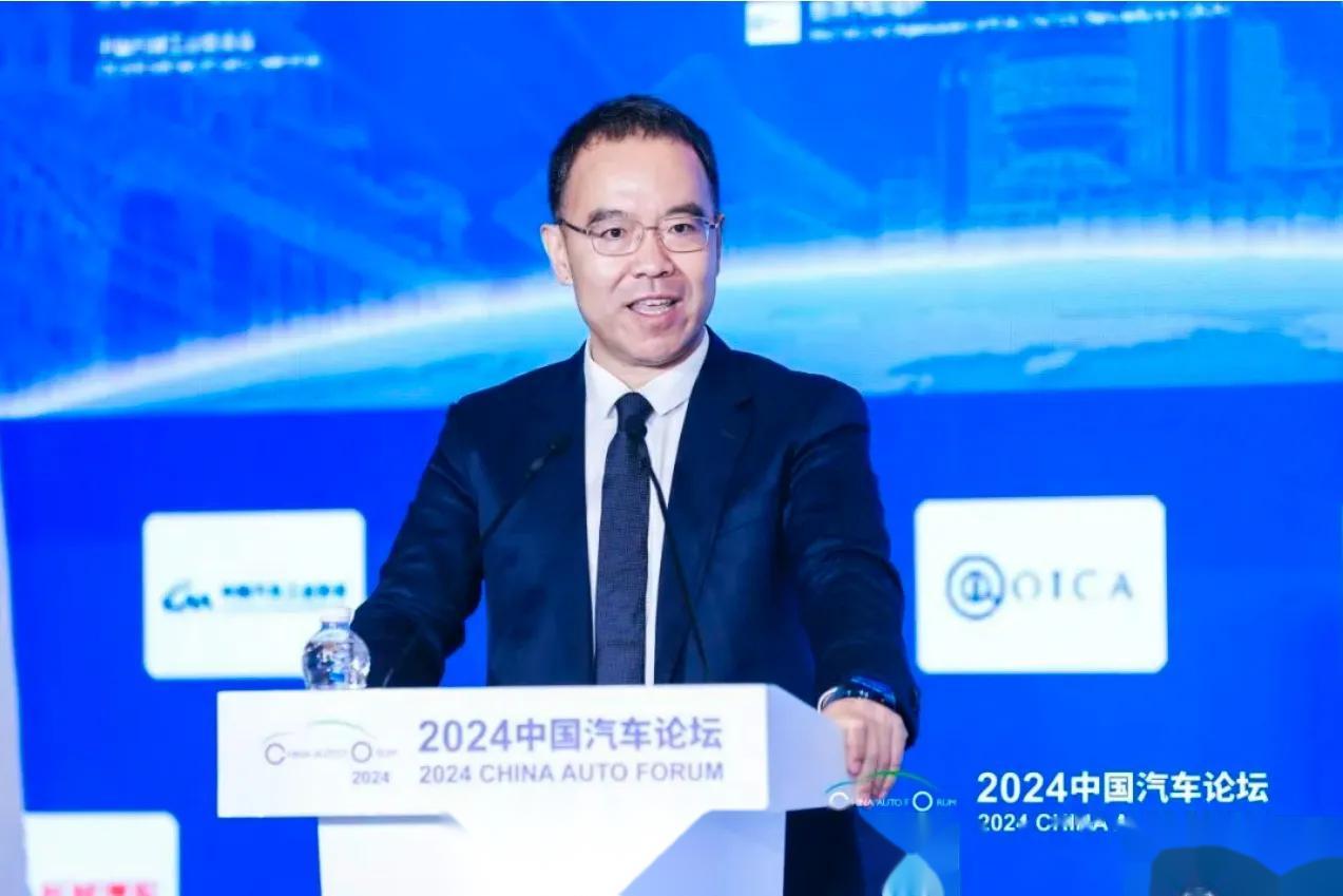 最近很多原本打算入手吉利汽车人转头买了比亚迪，杨学良在重庆汽车论坛上的言论无疑影