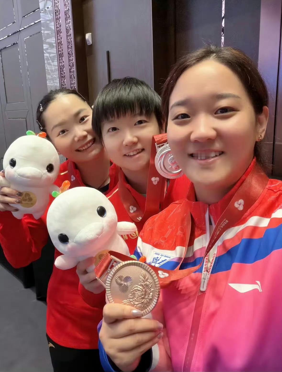 【国乒】莎莎的小姐妹——孙铭阳退出国家队

孙颖莎孙铭阳 国乒 孙铭阳退出国家队