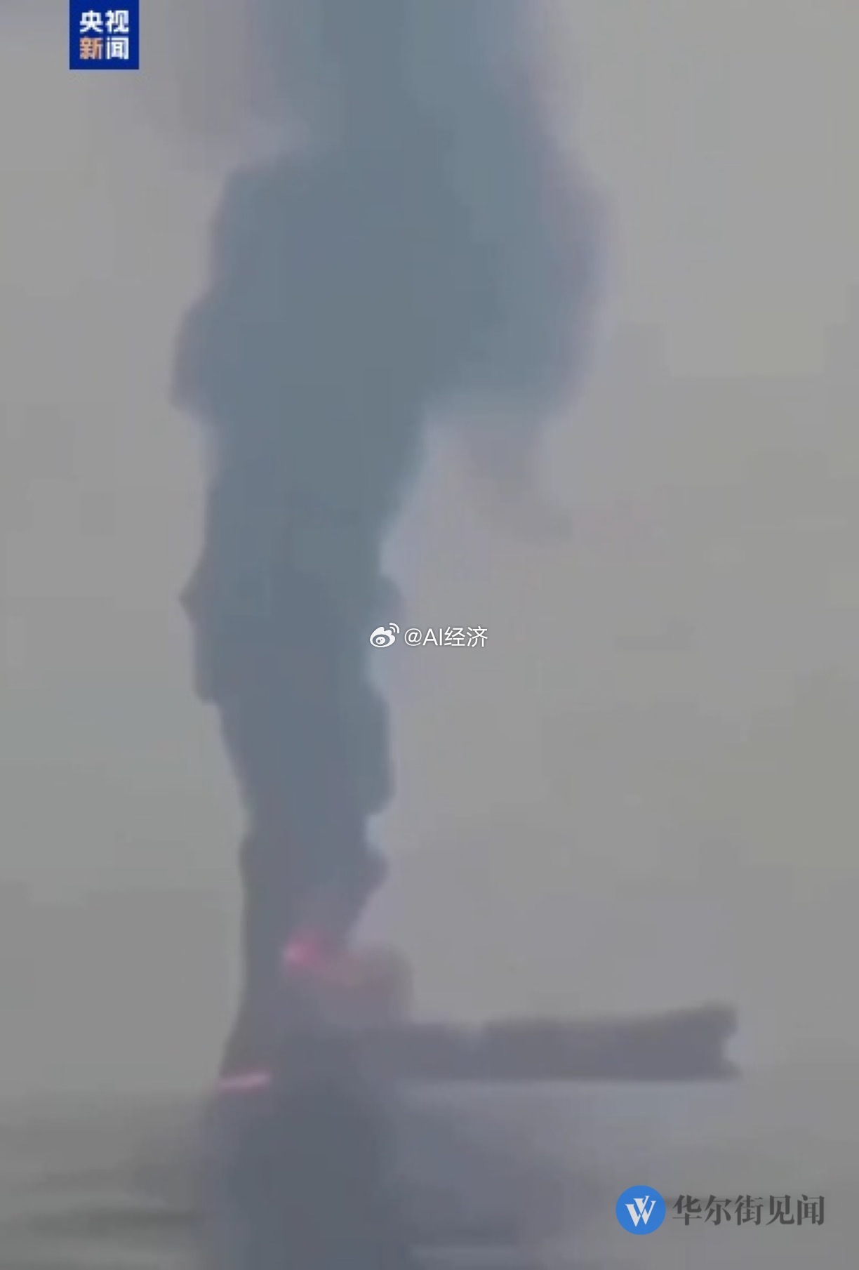 伊朗领袖哈梅内伊抢救照片曝光 明天大A 完犊子了一艘试图通过霍尔木兹海峡的油轮被