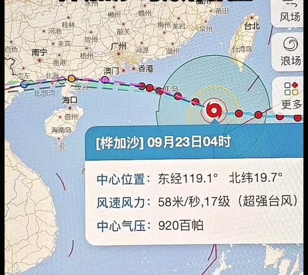 今天早上去到当地的蔬菜批发市场，让我有些意外。平时早上来这里，各档口里的蔬菜还琳