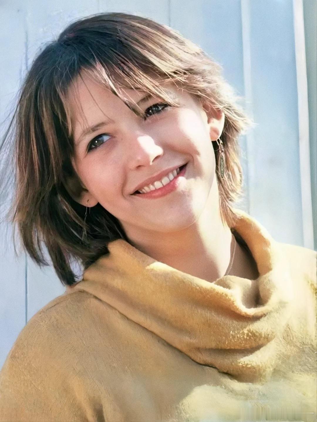 1985年19岁的苏菲·玛索在东京 