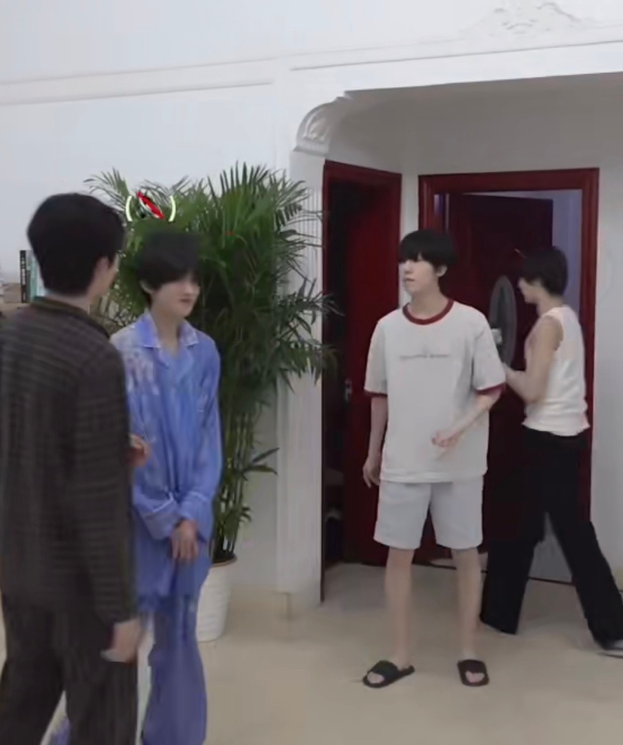 这大概就是妻管严吧 
