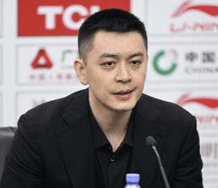 CBA俱乐部杯/球队7分不敌弱旅，这位“冠军教头”却只会甩锅球员？
今天（12月