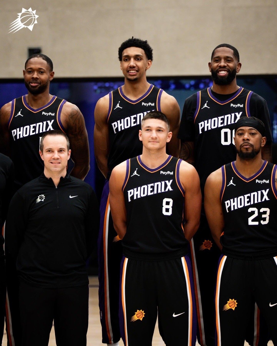 太阳队拍摄团队照📸送走杜兰特，买断比尔后，以布克为核心的重组阵容依然排到西部第