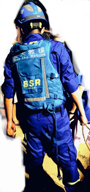 深圳一位年仅40岁的救援队队员不幸去世，太让人痛心了。40岁，正是人生黄金时期，