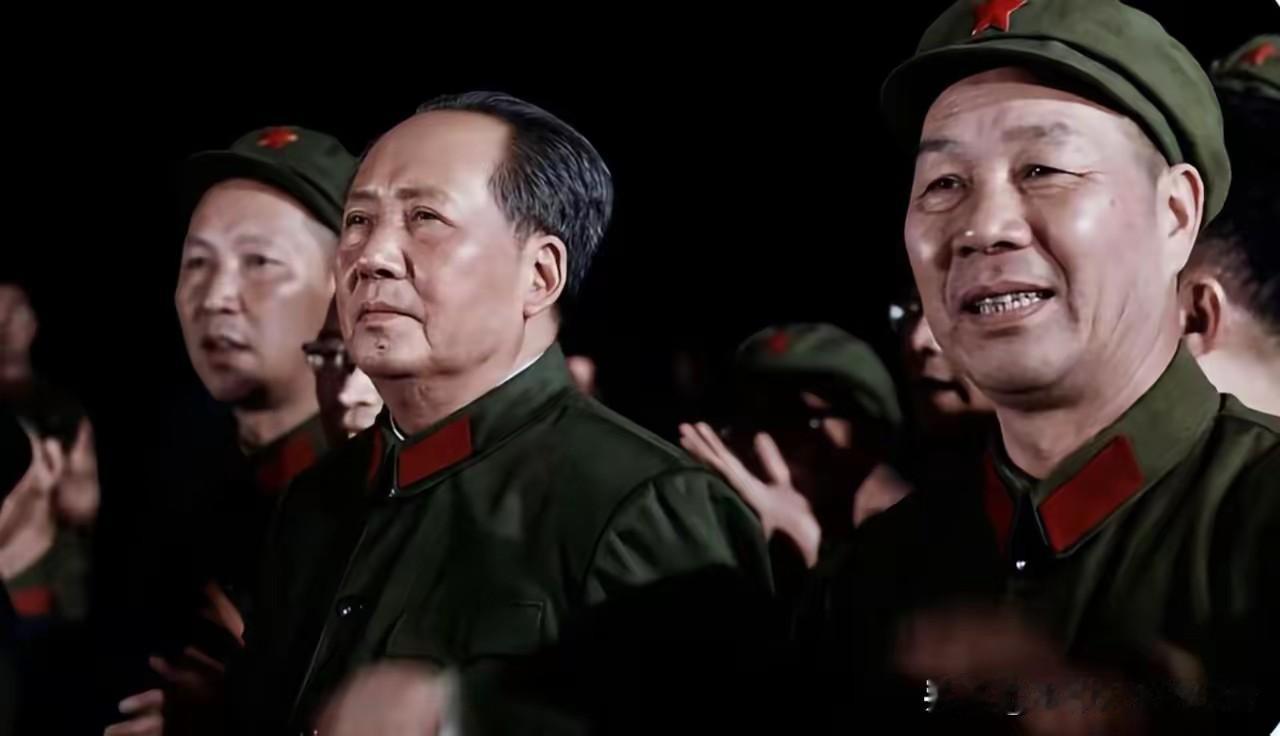 毛主席他老人家[赞][心][玫瑰][祈祷][加油]的伟大之处，高明之处。伟人的战